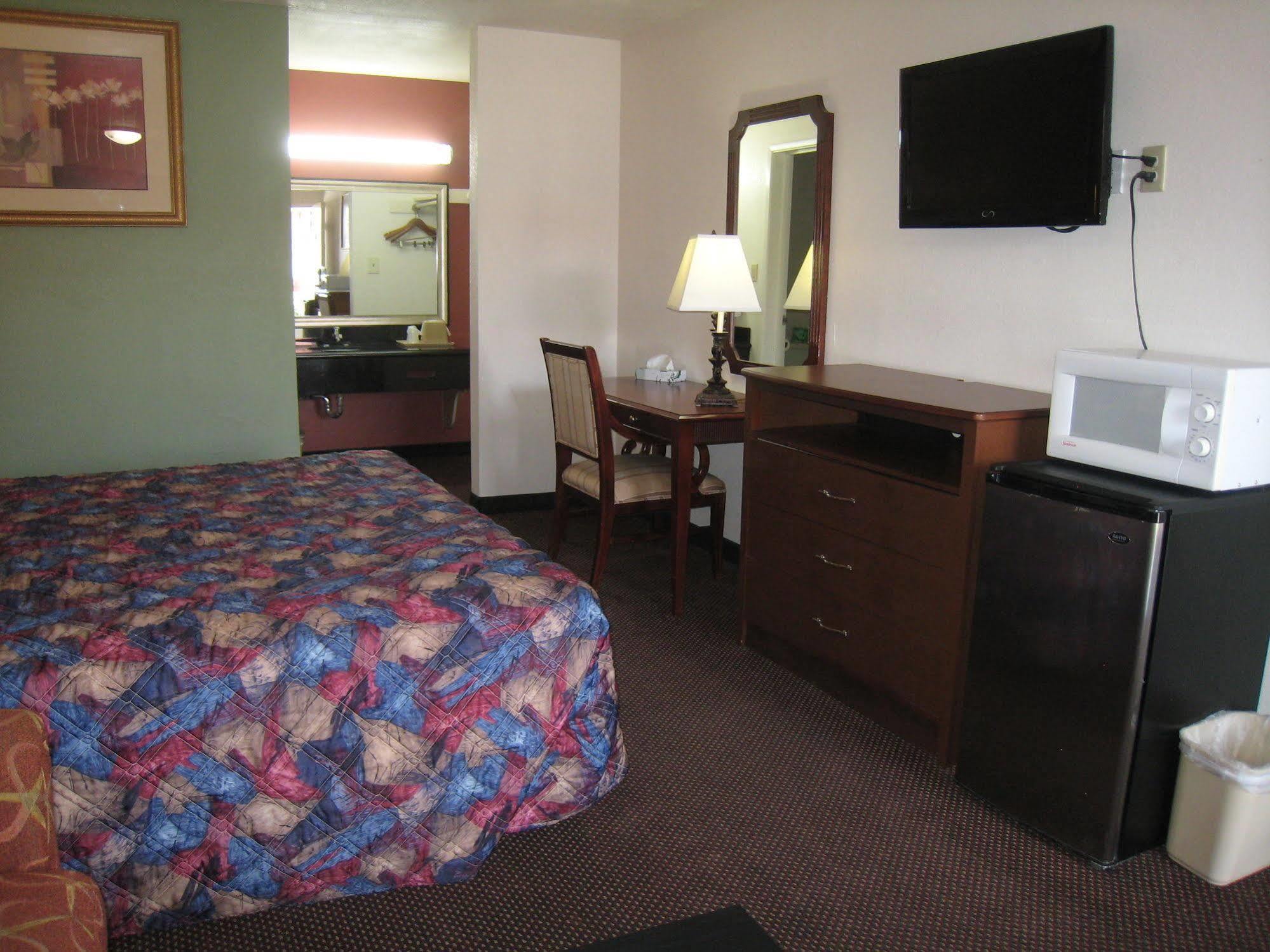 Motel 8 Maricopa Екстериор снимка