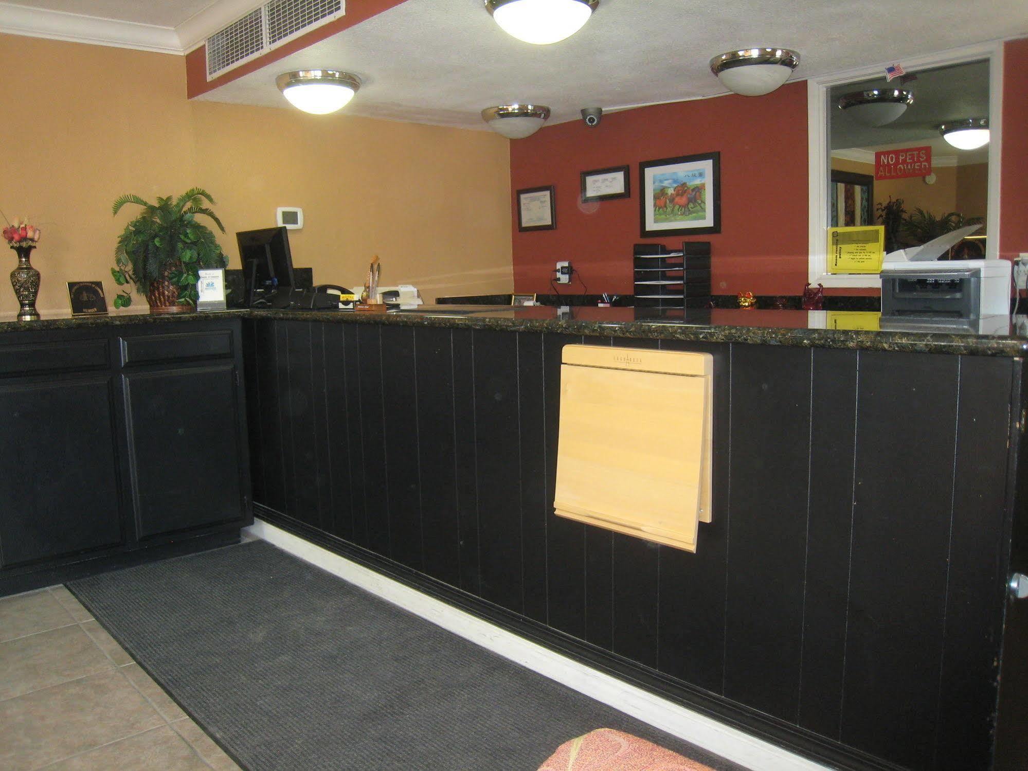 Motel 8 Maricopa Екстериор снимка