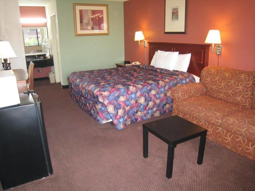 Motel 8 Maricopa Екстериор снимка